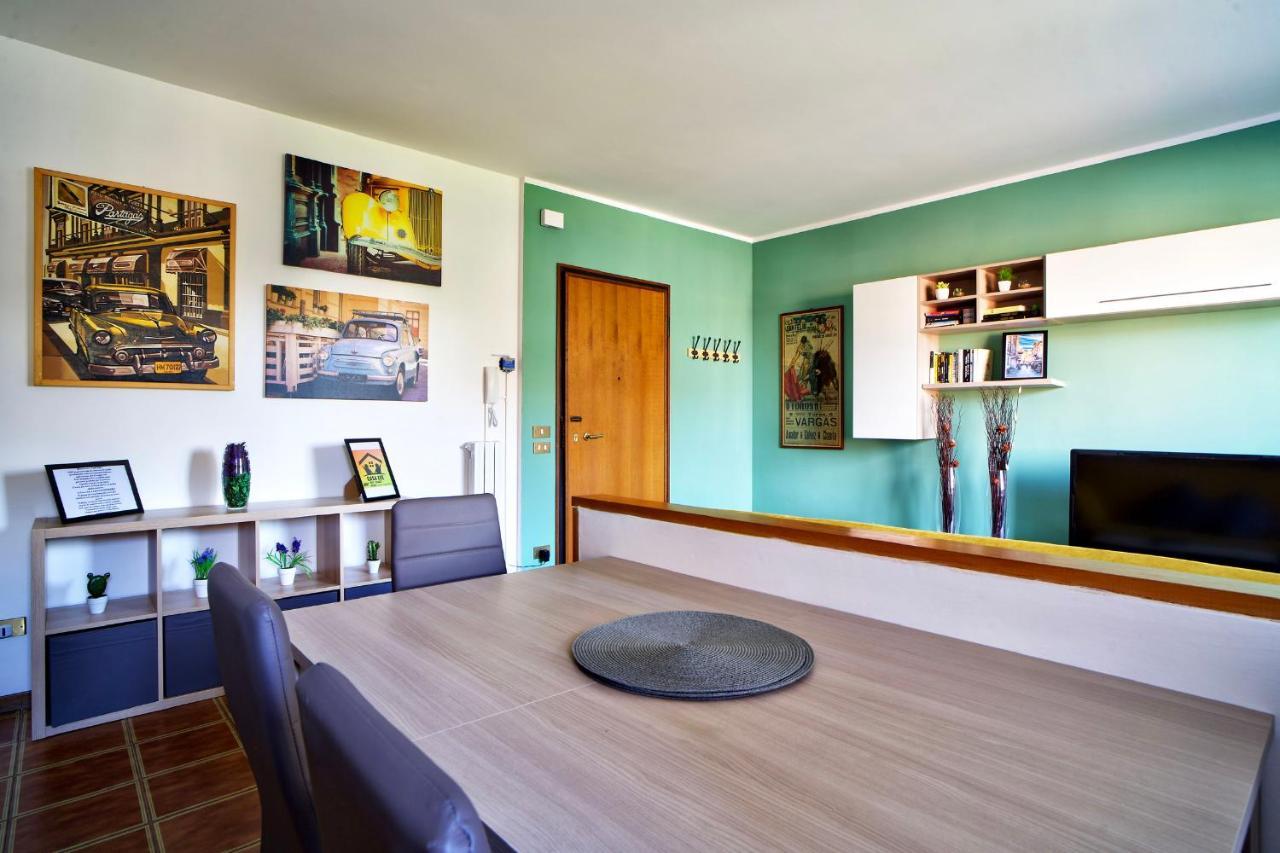 Casa Zoe Apartment Free Parking,Self Check In & Free Wi Fi Парма Экстерьер фото