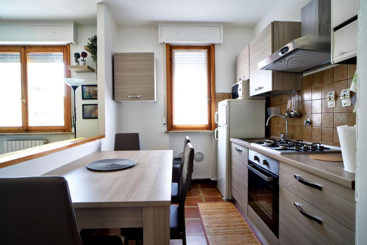 Casa Zoe Apartment Free Parking,Self Check In & Free Wi Fi Парма Экстерьер фото
