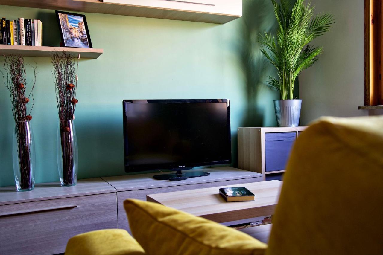 Casa Zoe Apartment Free Parking,Self Check In & Free Wi Fi Парма Экстерьер фото